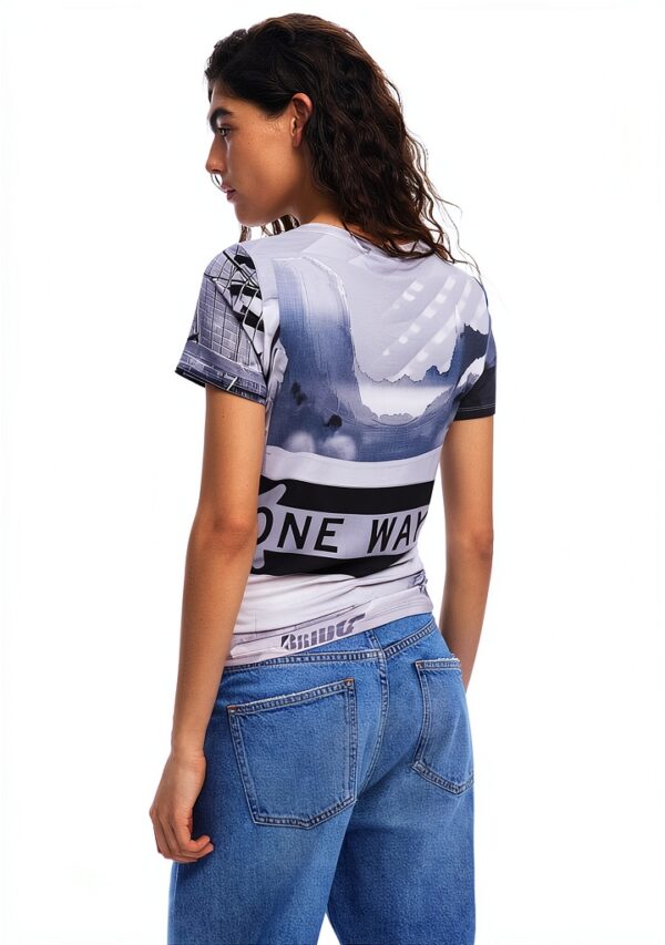 T-shirt Donna Desigual Multicolore Stampa Arty Regular Fit-1
